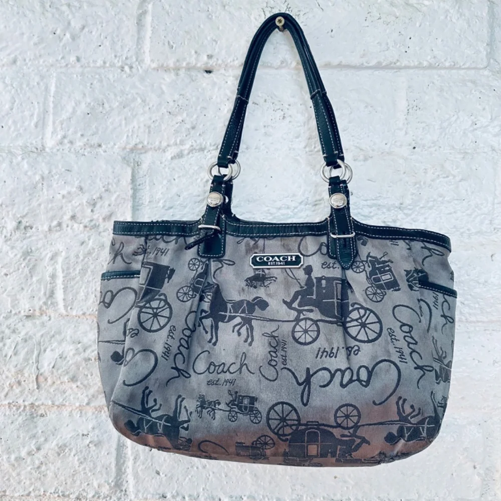 Coach Gallery Horse & Carriage East-West Tote/Purse Gray - Picture 12 of 12